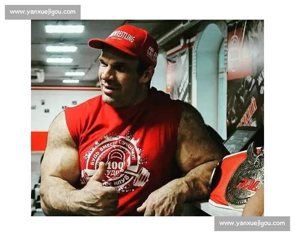 力量巅峰对决：解析Denis Cyplenkov比赛中的极限瞬间与技巧展现