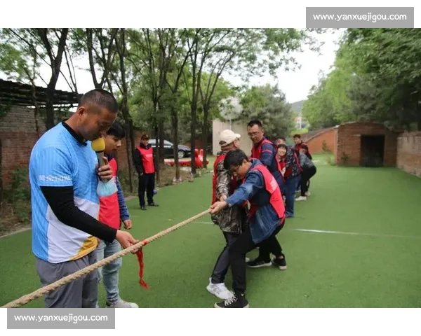 拔河比赛中的团结与力量:一次深刻的集体合作体验 拔河比赛中的团结与力量:一次深刻的集体合作体验